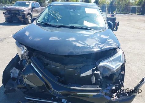 2018 Toyota Rav4 Xle z USA, uszkodzony, nr VIN 2T3WFREV4JW481174